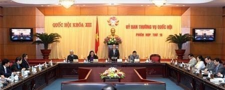 В Ханое закрылось 15-е заседание Постоянного комитета Вьетнамского парламента - ảnh 1